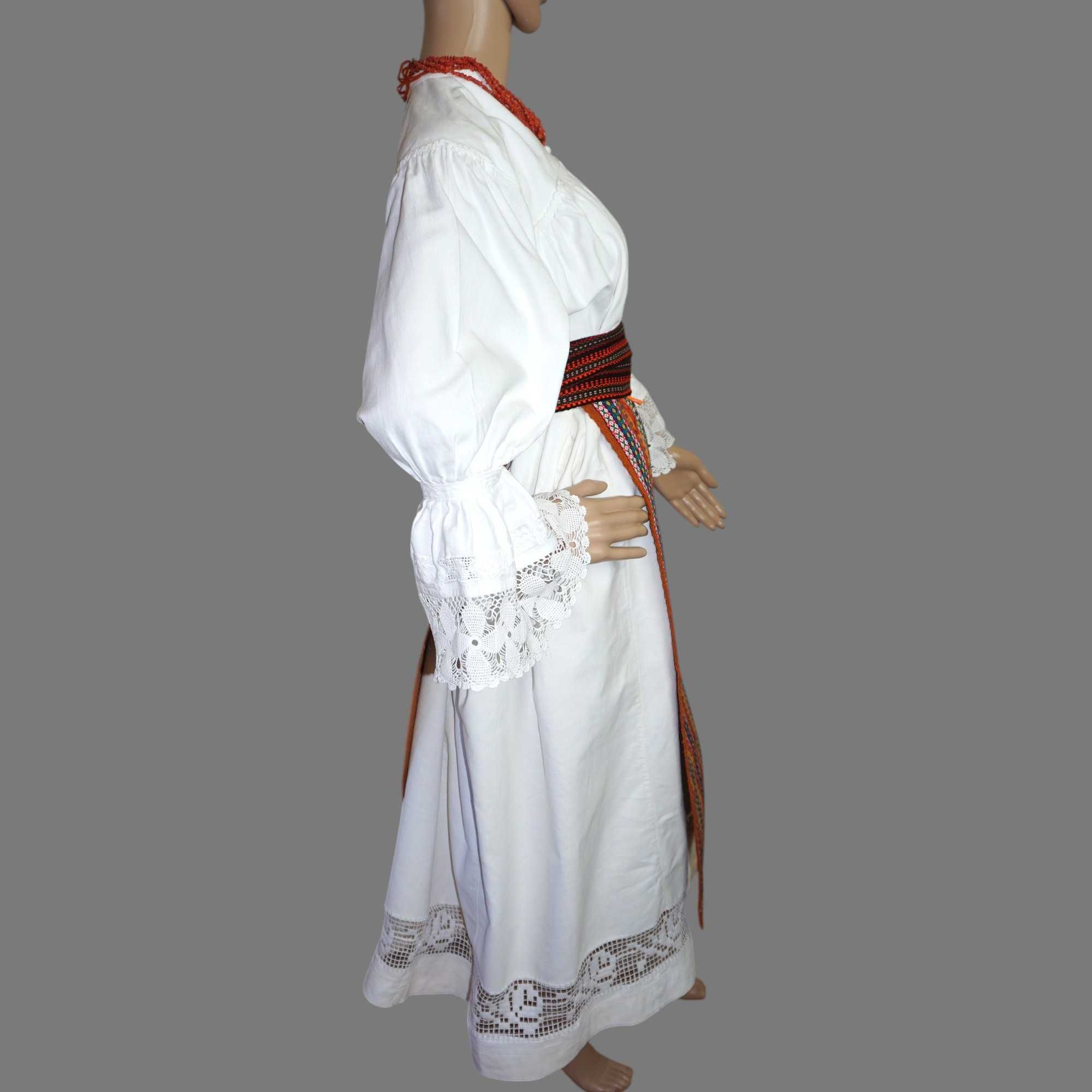 Costum popular vechi din zona Banat ,port popular autentic masura M