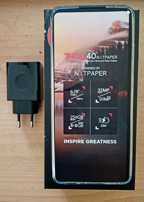 Продавам нов телефон TCL 40 NxtPaper 4g 

6.78"

1080x2460 pixels