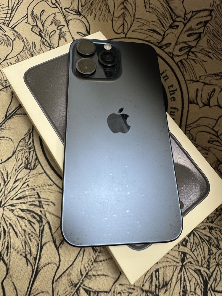 iPhone 15 Pro Max 256gb - отличен, комплект