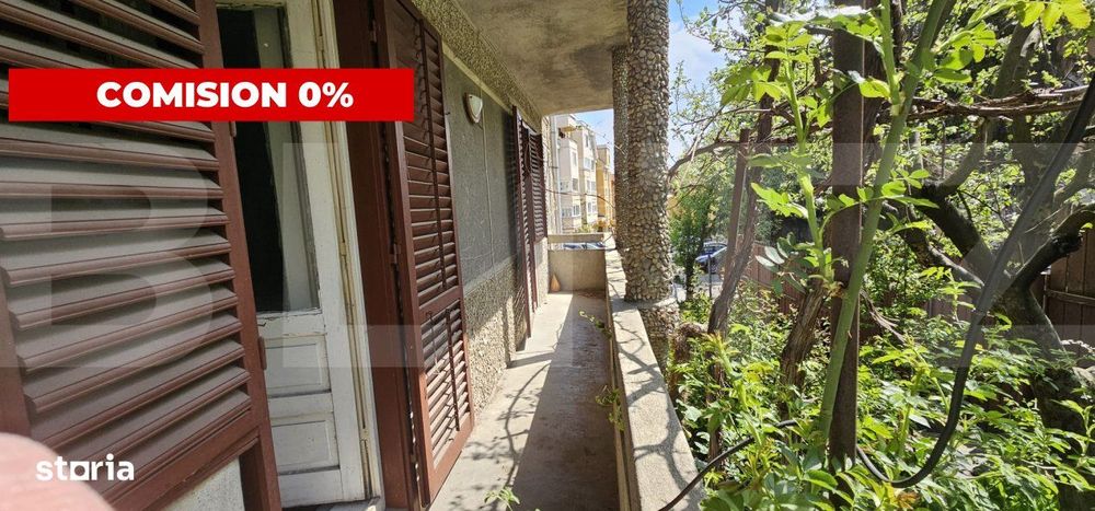 Casa cu 2 apartamente de 3 camere in centru