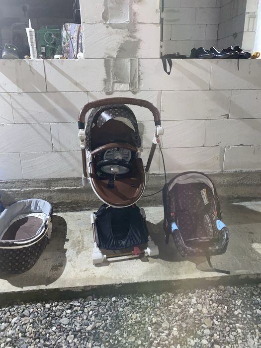 Carucior Hot Mom 3 Piese