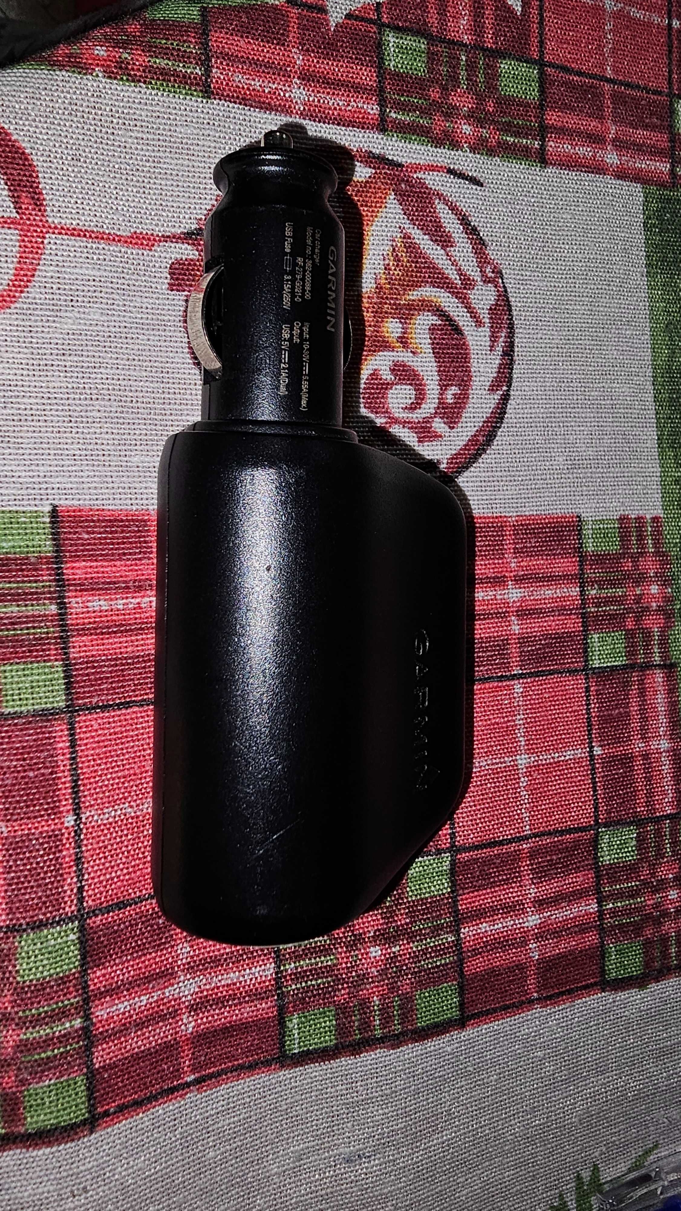 Оригинален адаптер за запалка за камион на Garmin с 2-ва USB-A порта