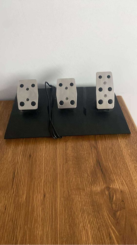 Vand kit de gaming volan+pedale +schimbator
