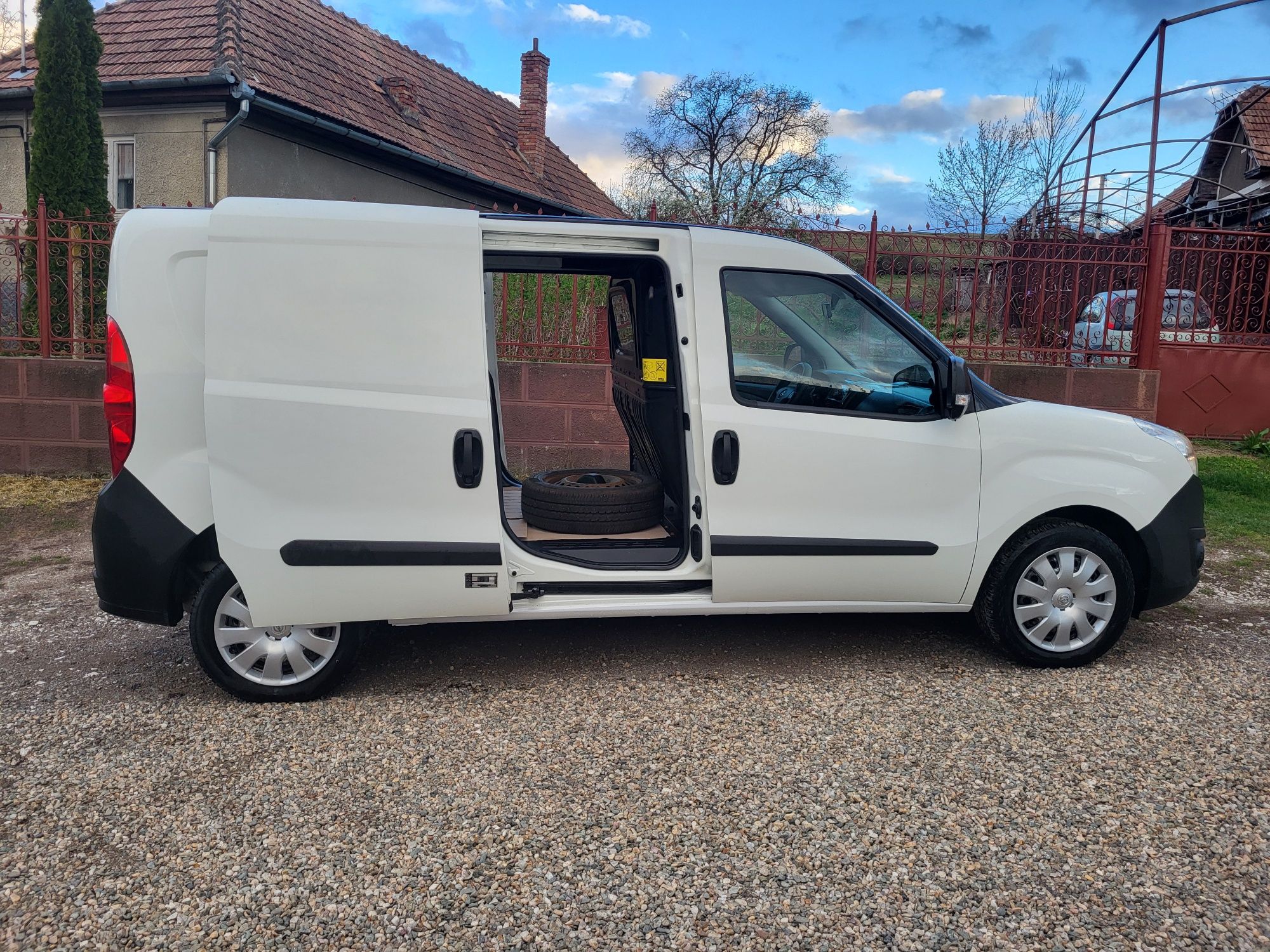 Opel Combo/Doblo/Kangoo Maxi 2016 Automat 2016