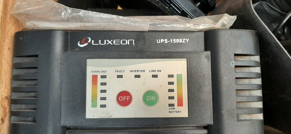 Luxeon Ups-1500zy