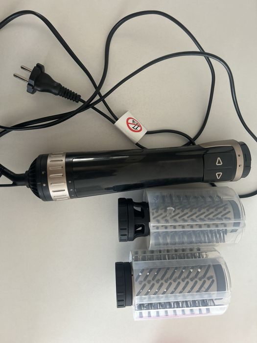 Фэн- щетка rowenta