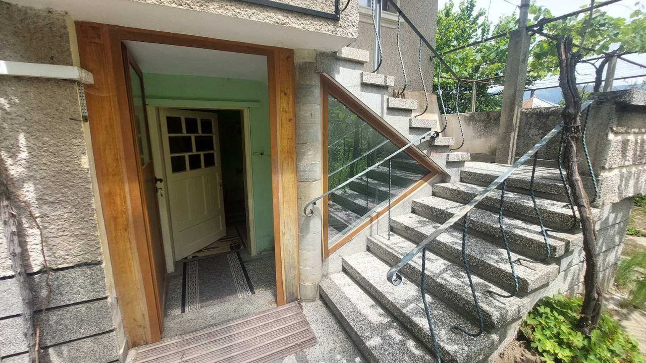 Продава се Къща в с. Слатина, Област Пловдив - 160 кв.м за 415 €/кв.м - Снимка #5