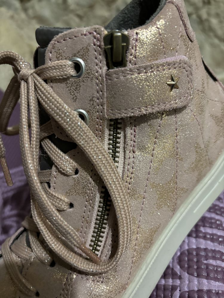 Момичешки обувки Superfit  с gore-tex.