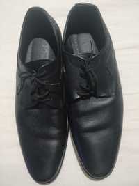 Мъжки черни обувки