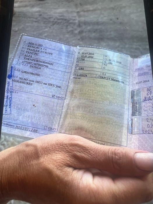 Vand Remoca 750kgPentru deteli aveti poze