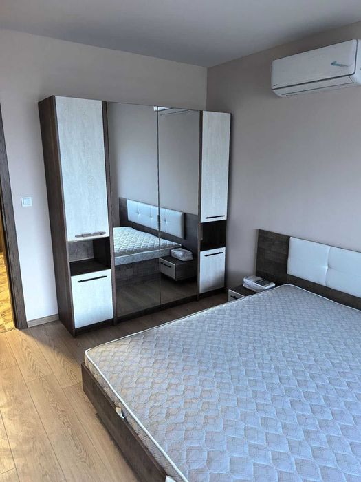 Дава се под наем Тристаен апартамент в София, Дружба 2 - 120 кв.м за 867 € - Снимка #1