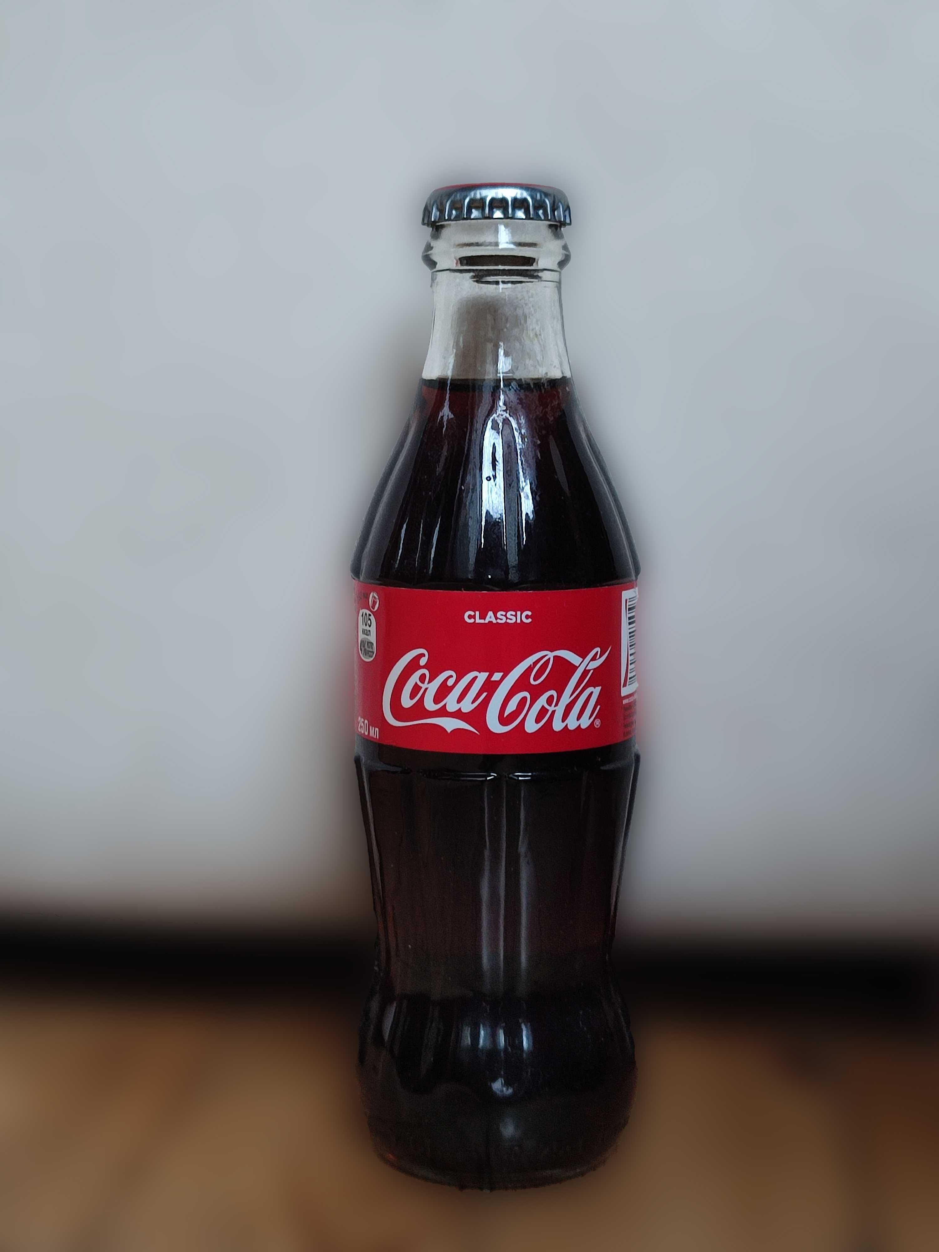 Неотваряни бутилки "Кока-кола" (Coca Cola) за колекционери