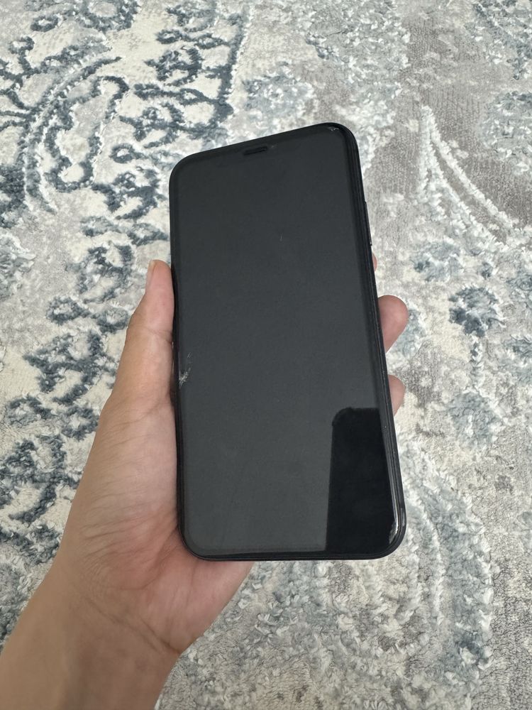 Iphone 11 в хорошем состоянии