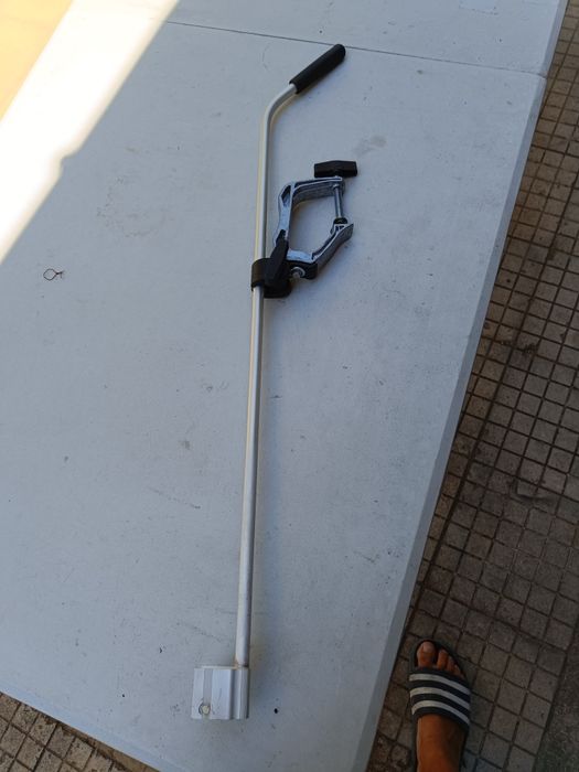 Стойка за сонда за сонар за лодка