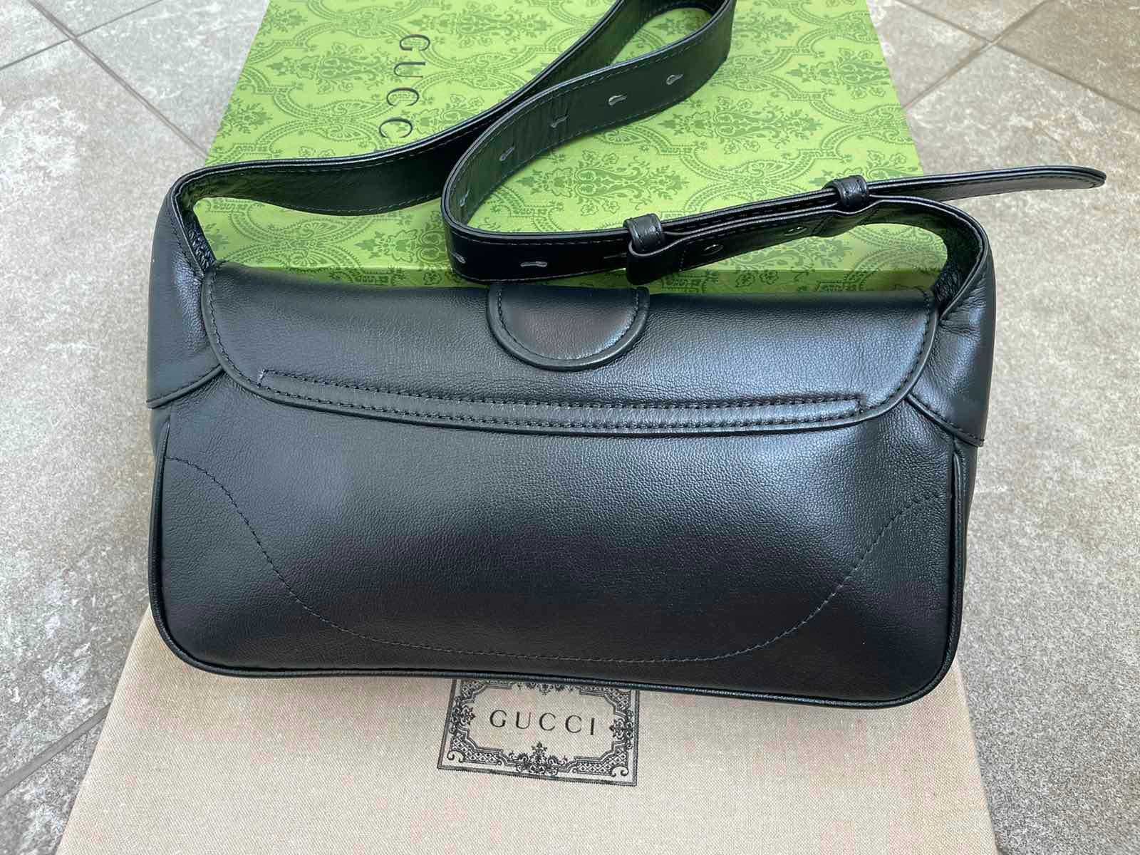Gucci Малка Чанта Aphrodite Гучи Черна Мека Кожа GG Лого Оригинална