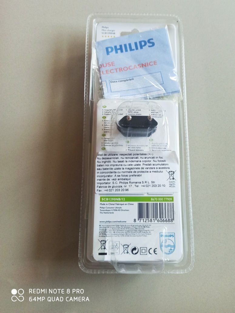 Charger Philips pentru acumulatori tip AA si AAA plus acumulatorii