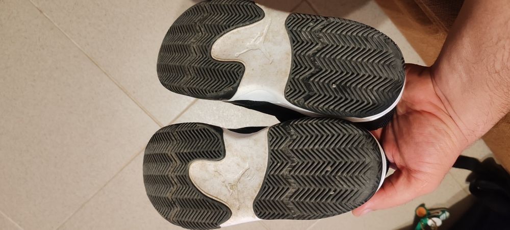 Jordan Aura nike copii marimea 35 nu adidas puma