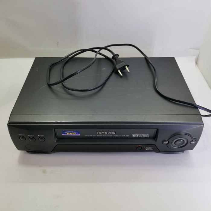 Видеомагнетофон сатылады жасап тұр тап таза