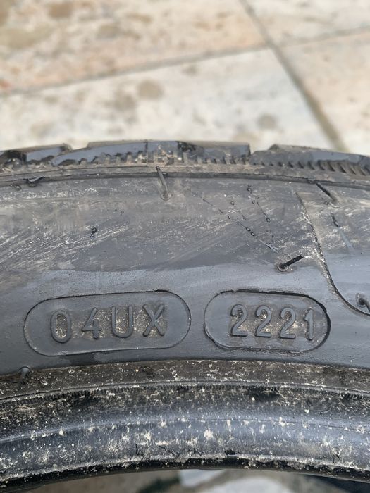 Set 4*235/45/R18 98V iarna Michelin Alpin 5