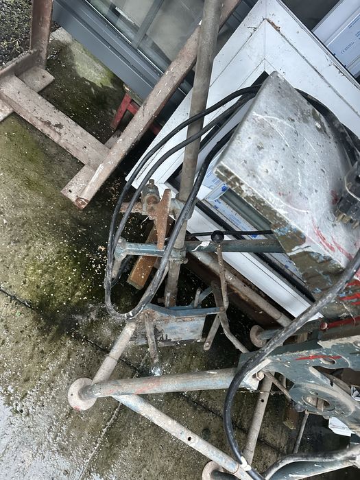 Mașina de tâmplărie. , universala . Precizia București