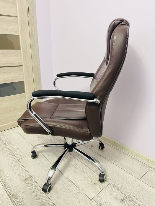 Офис Стол Тъмно Кафяв