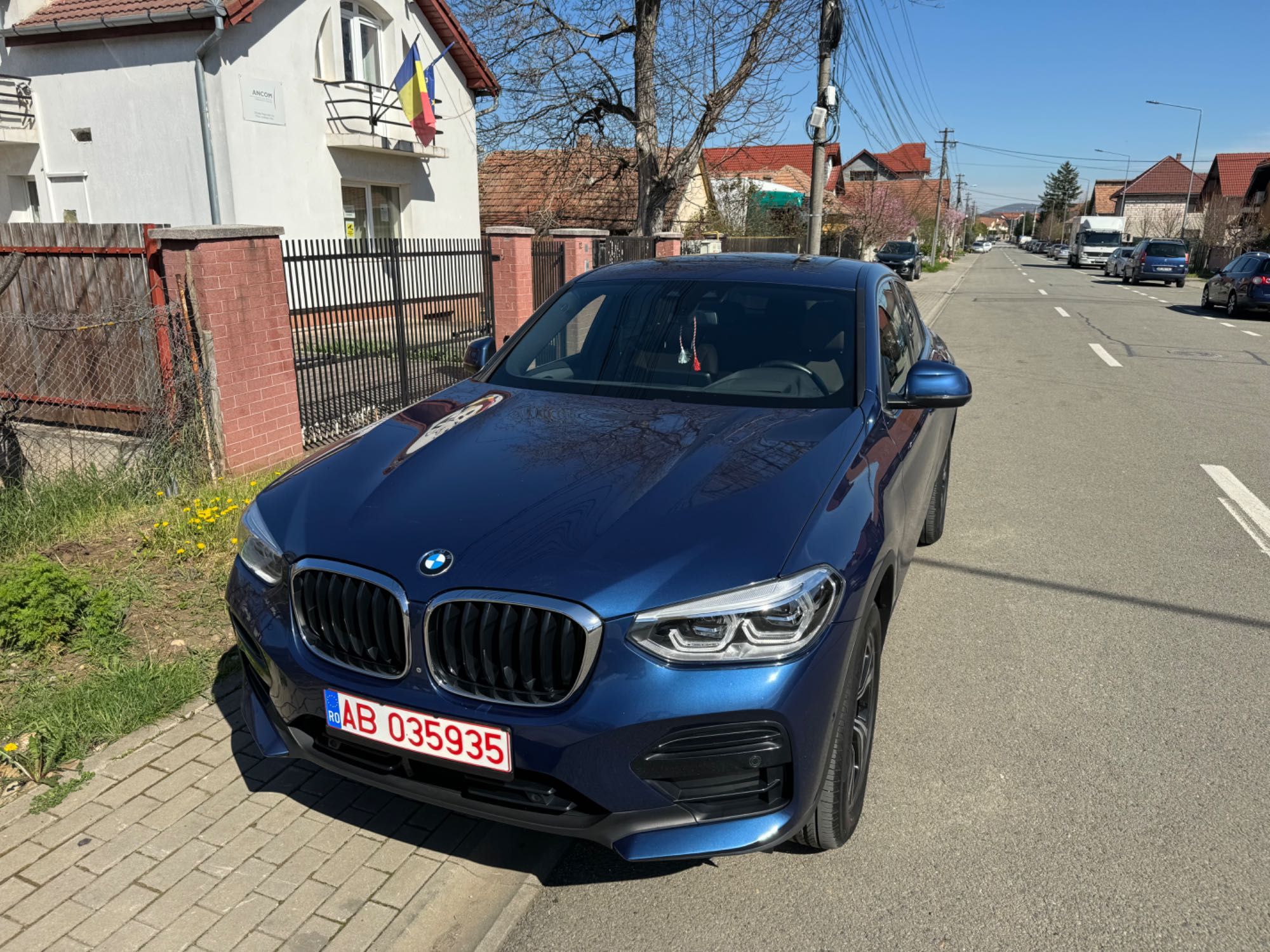 Vând BMW X4 , Motor 2.5  235 CP , Culoare albastră