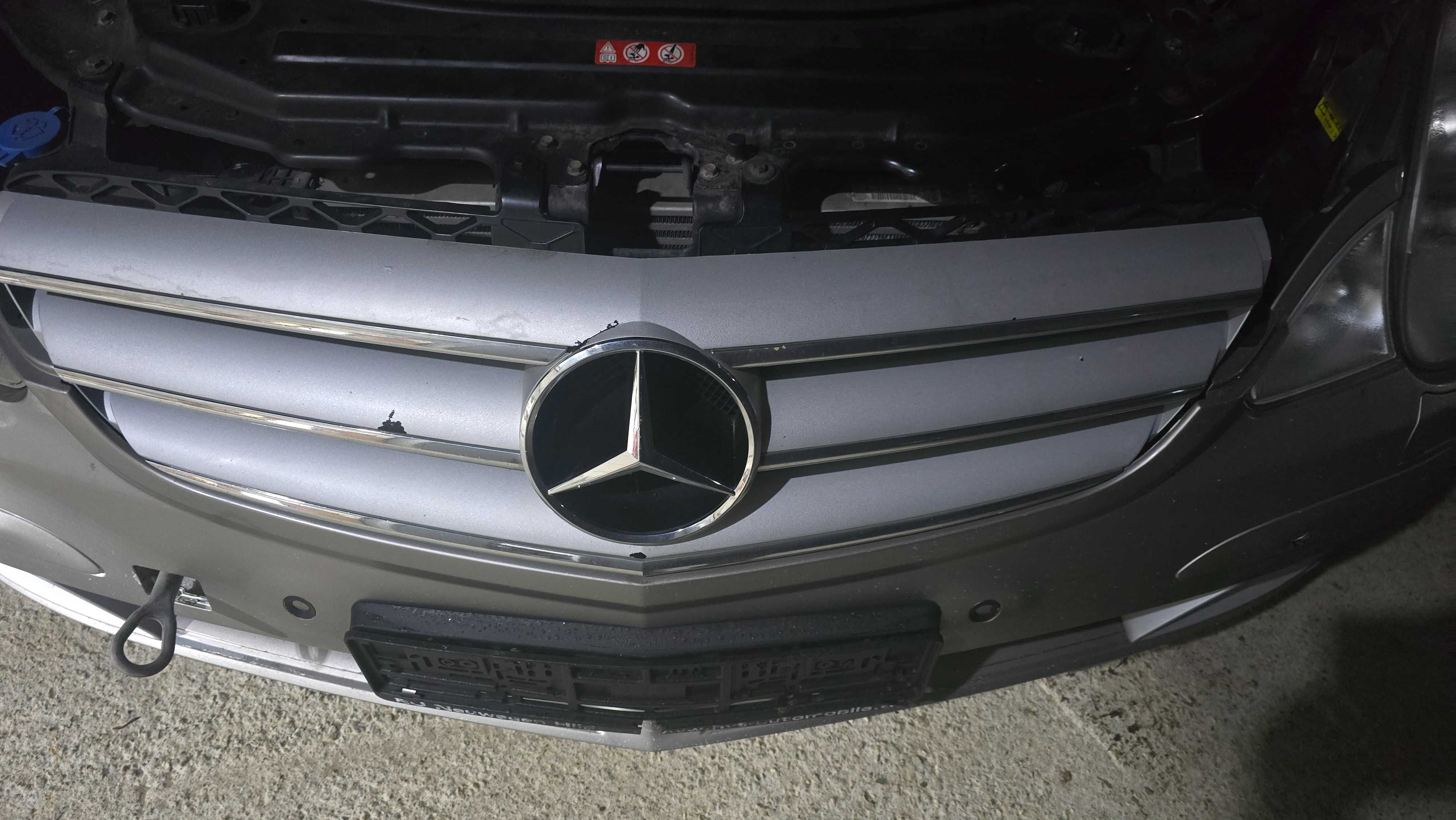 Grila bara fata radiatoare Mercedes R class R251 R320 R350 motor cutie