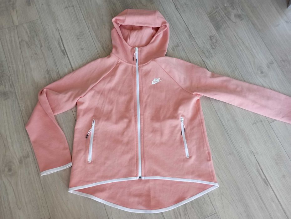 Nike дамски суичър и горница