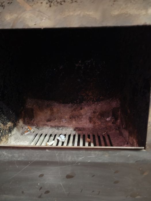 Продавам камина PRITY в добро състояние 13KW цената с помпата е 250 лв