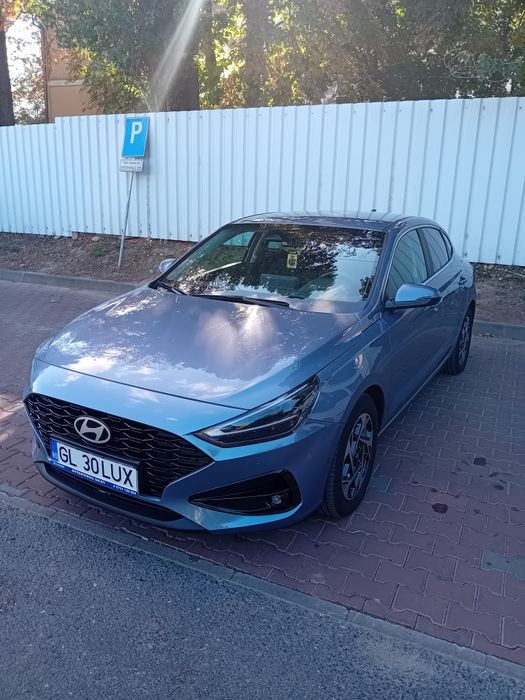 Vând Hyundai i30 Fastback 2024