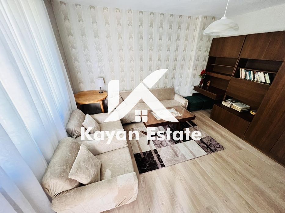 Дава се под наем Тристаен апартамент в Бургас, Център - 80 кв.м за 425 € - Снимка #3