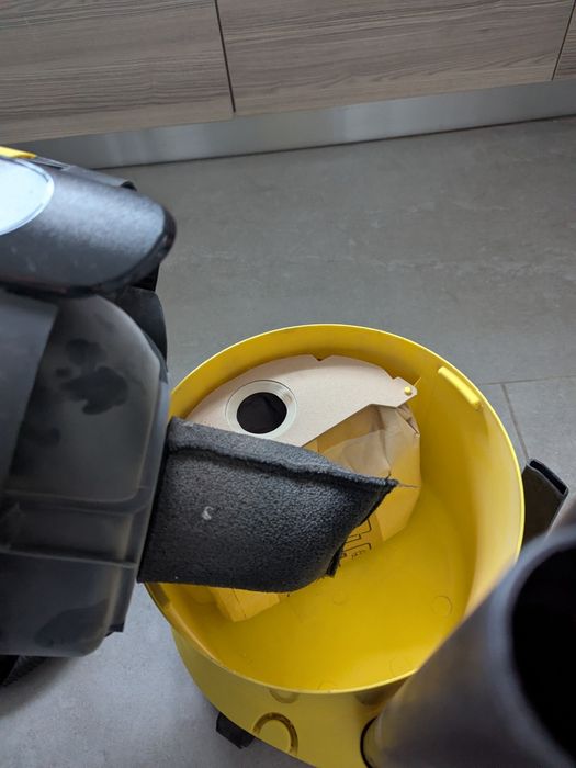 Aspirator umed–uscat Karcher WD 2