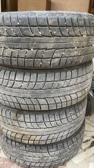 Продам б/у шины отличном состояний, срочно