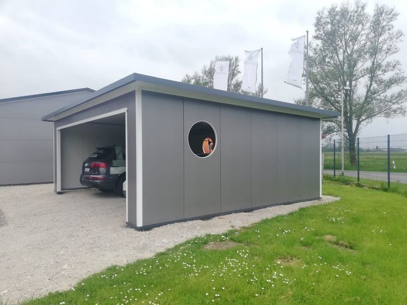 Garaj modular din panouri sandwich 4 x 6.9m