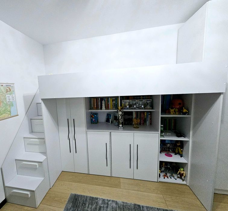 Mobilier dormitor cu pat inalt
