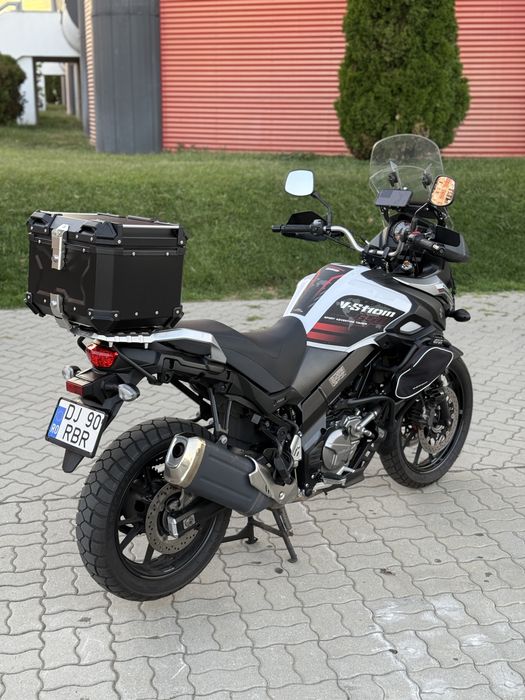 Suzuki dl-650 V-Strom Sport Adventure Tourer