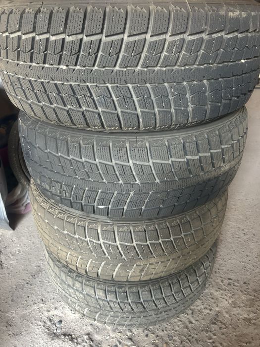Шины зимние 215/60/16