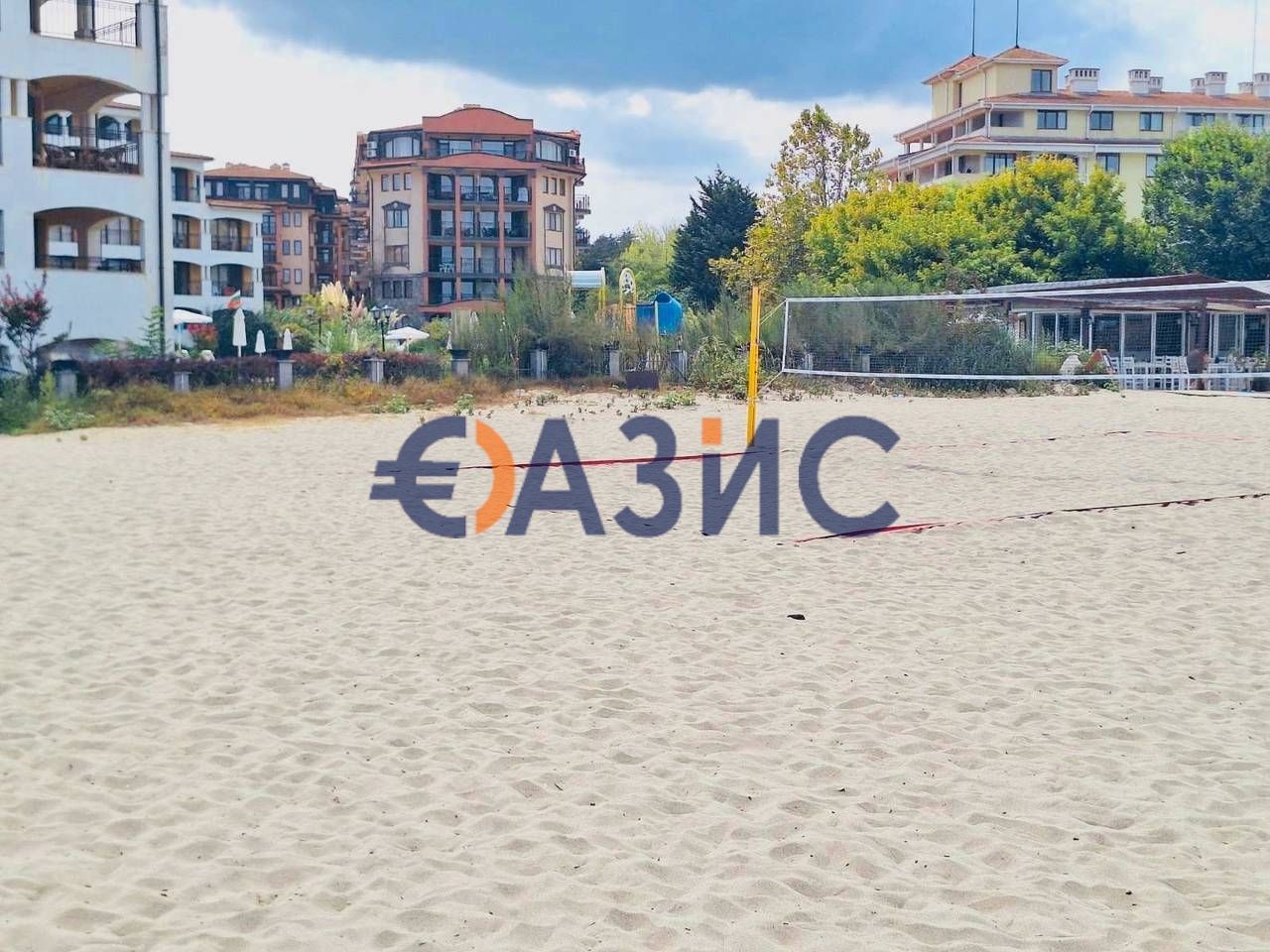 Продава се Едностаен апартамент в Царево - 53 кв.м за 840 €/кв.м - Снимка #3