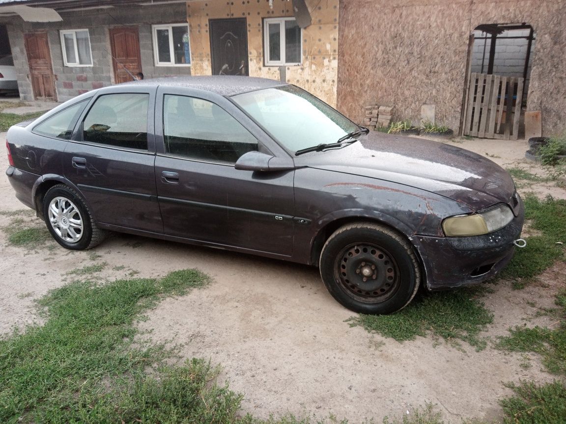 Opel vektra b 2 л