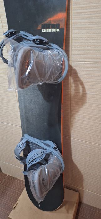 Placa snowboard Nitro 152cm-legaturi noi M