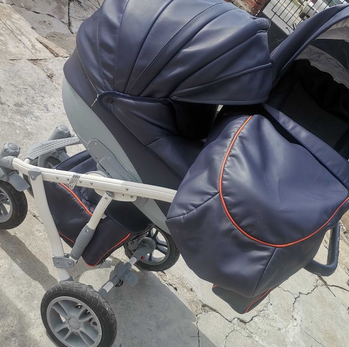 Бебешка количка нормални следи от употреба