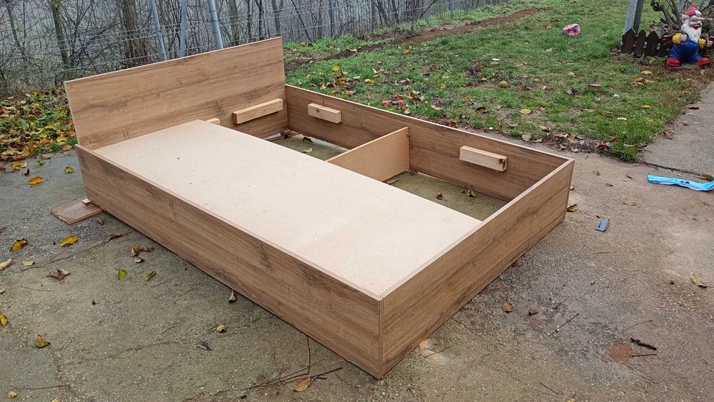 Pat complet cu saltea 200 cm × 140 cm