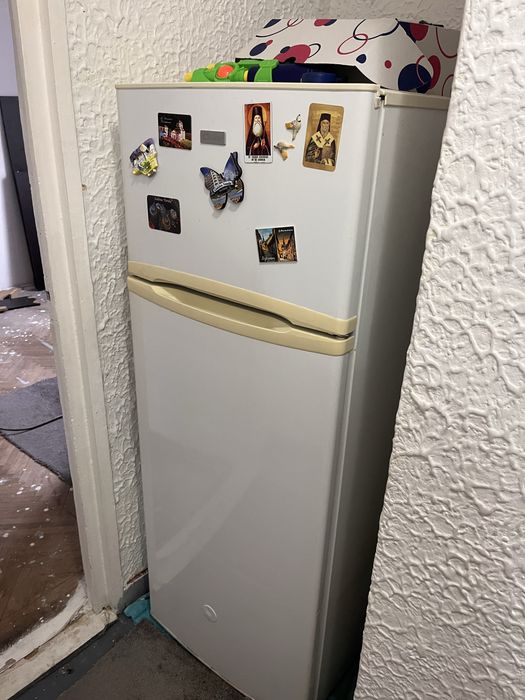 Mobilier si Frigider