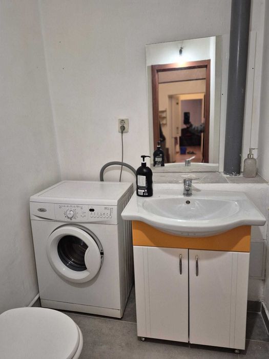 Proprietar inchiriez apartament 4 camere zona Micalaca str Voinicilor