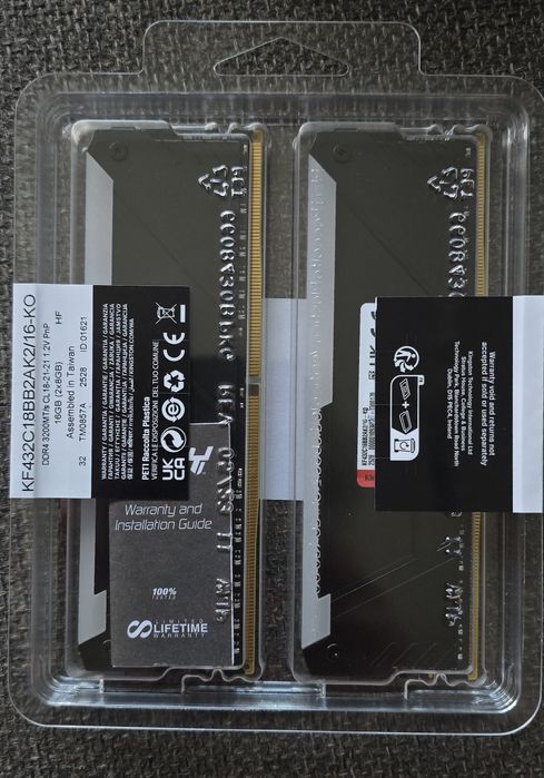 RAM Memorie Kingston Fury Kit 32gb DDr4 RGB Nou Sigilat