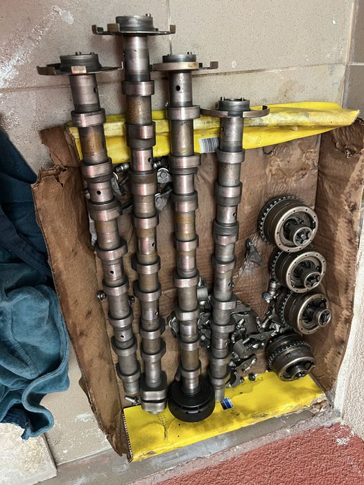 Разпределителни валове и ваноси 6.3 амг(м157)