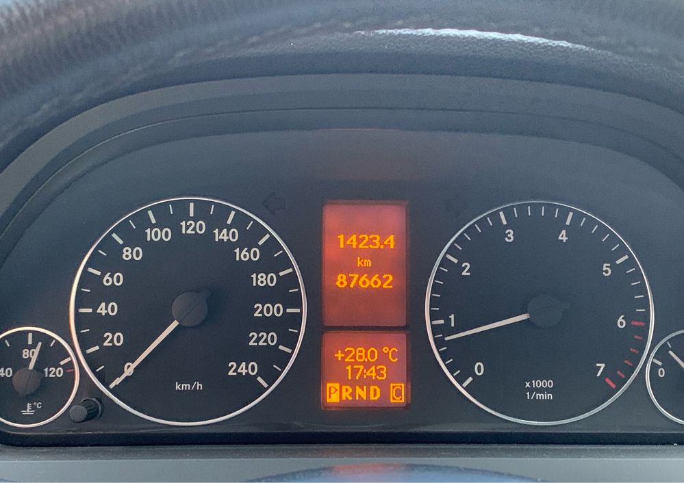 Mercedes A150, cutie automata, 88000 km