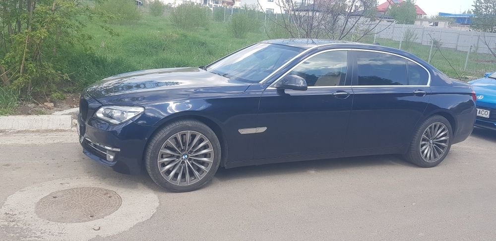 BMW 750L Xdrive 381 cai Full options
