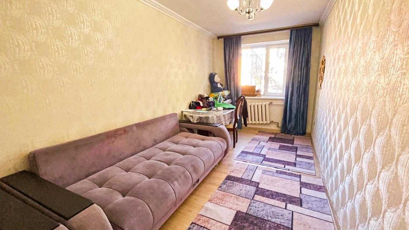 продается 4х комнатная центр Жулдыз