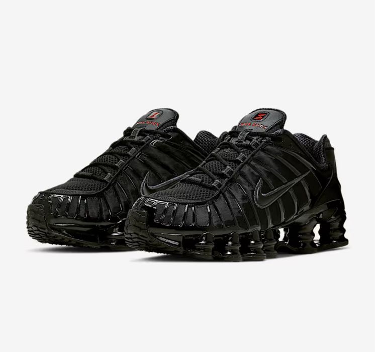 Nike Air Max Shox Black